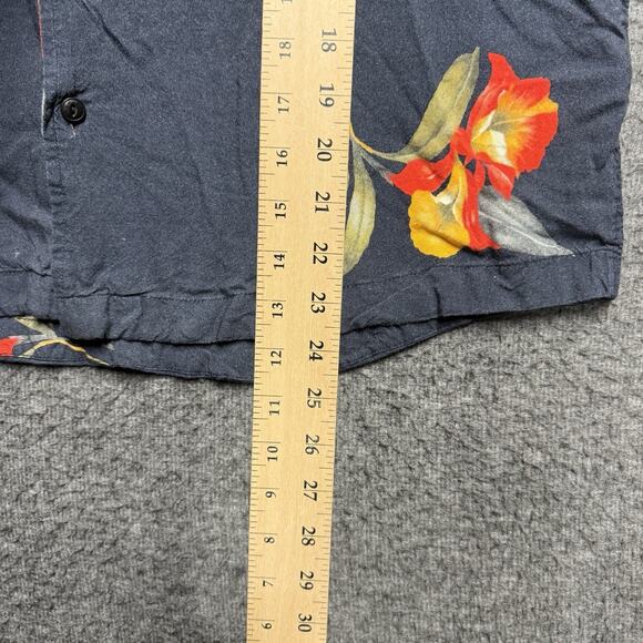 RVCA Button Down Shirt Mens Medium Navy Floral Short Sleeve Easy Fit Skater Surf - Picture 6 of 6